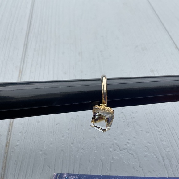 Fashion ring adjustable iridescent cube stone size5.5 - Picture 5 of 8